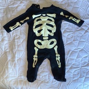 Carter’s Glow in the Dark Skeleton Onesie 3 months